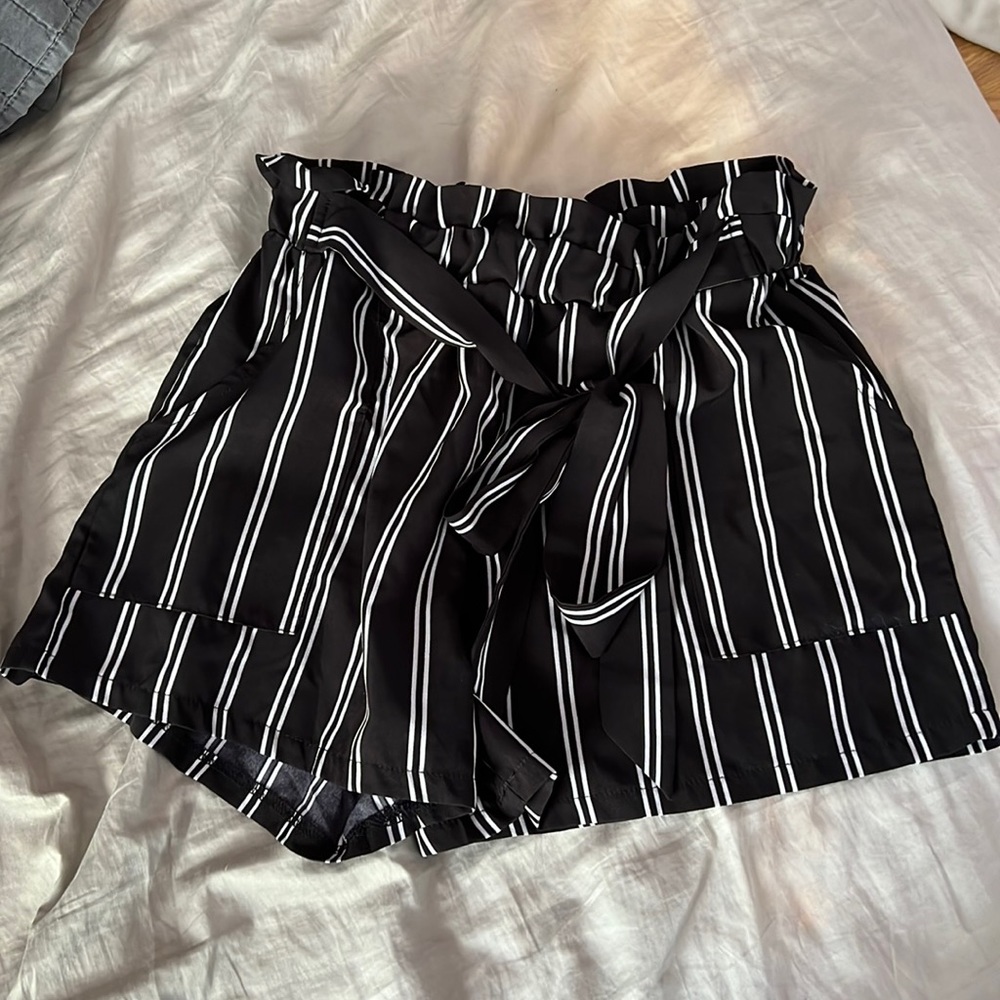 Black and White paper bag shorts
